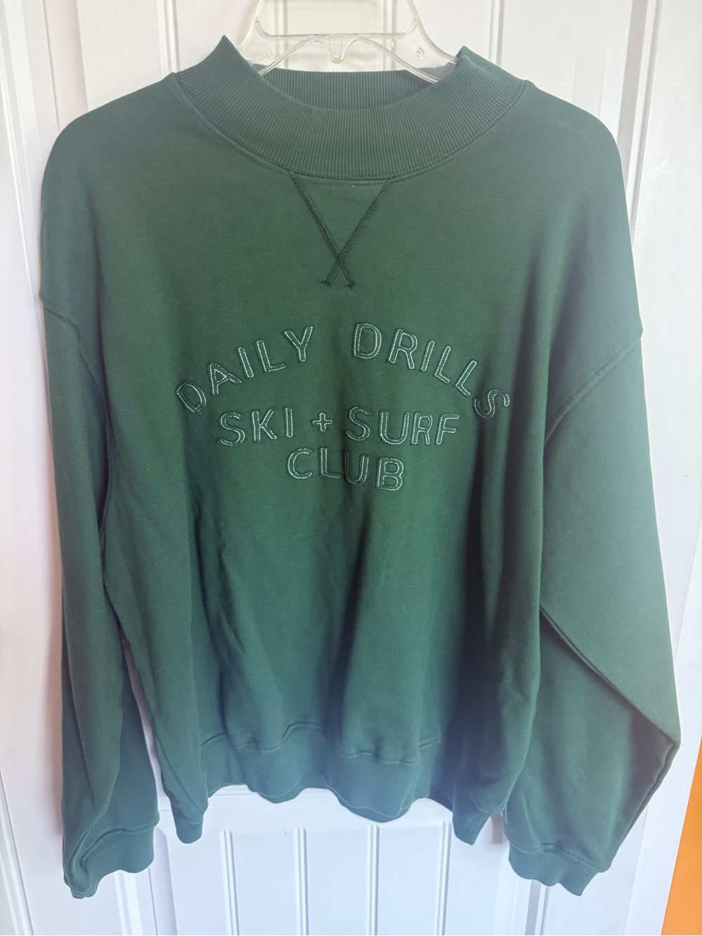 Daily Drills Ski + Surf Club' Crewneck NWOT
